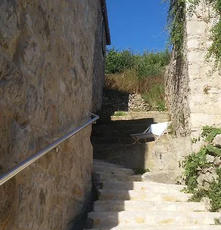 Apartment Buena Vis-ta With The Sea View Vis