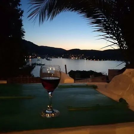 Buena Vis-ta With The Sea View